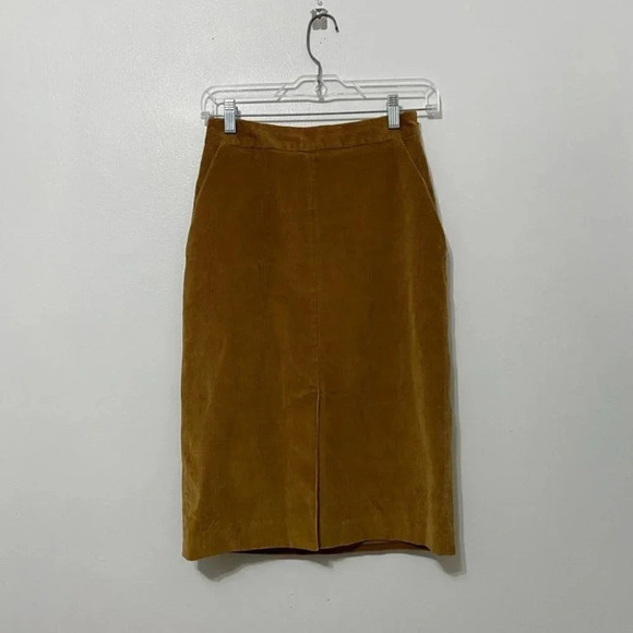 Aritzia - Babaton Toby Corduroy Midi Skirt in Golden Amber - Picture 3 of 8